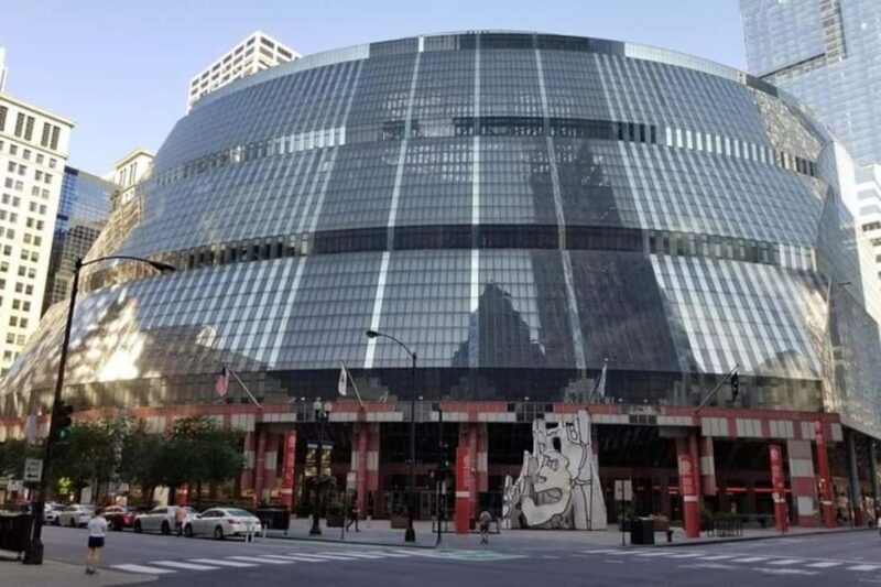 Chicago: Loop Neighborhood Guided Walking Tour - Who Should Consider This Tour?