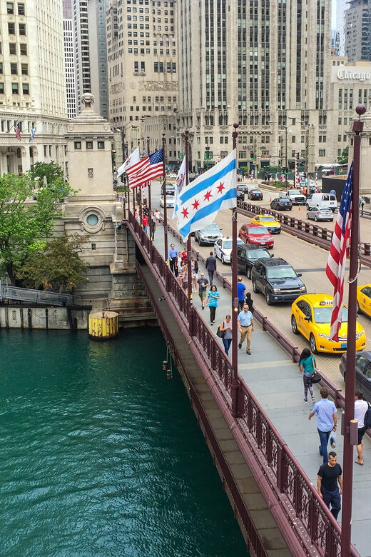 Chicago: Magnificent Mile Walking Tour - Introduction