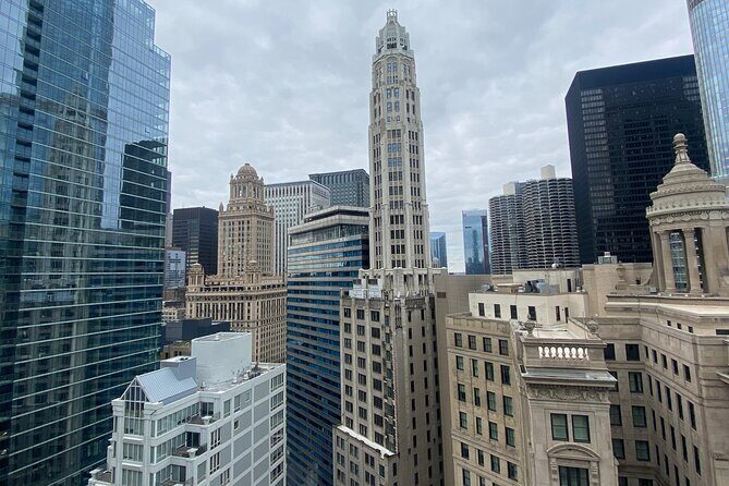 Chicago Mobsters and Movies Walking Tour - Who Will Enjoy This Tour?
