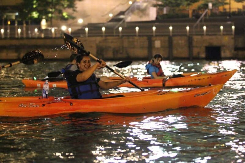 Chicago: Moonlight Paddle Tour on the Chicago River - Key Points