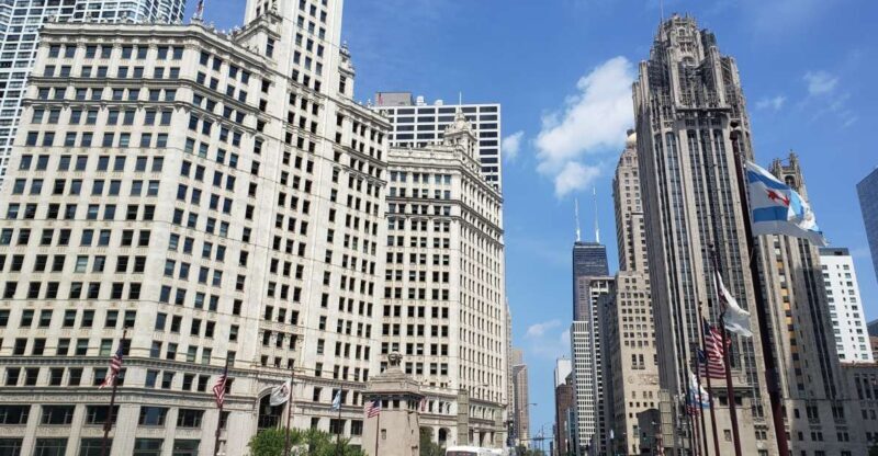 Chicago: Must See Chicago 90 minute Walking Tour - A Closer Look at the Tour Itinerary