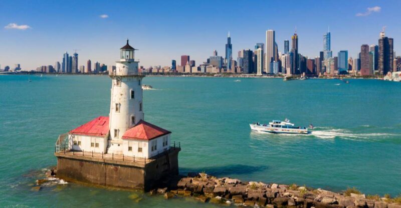 Chicago: Narrated Sightseeing River and Lake Cruise - Key Points