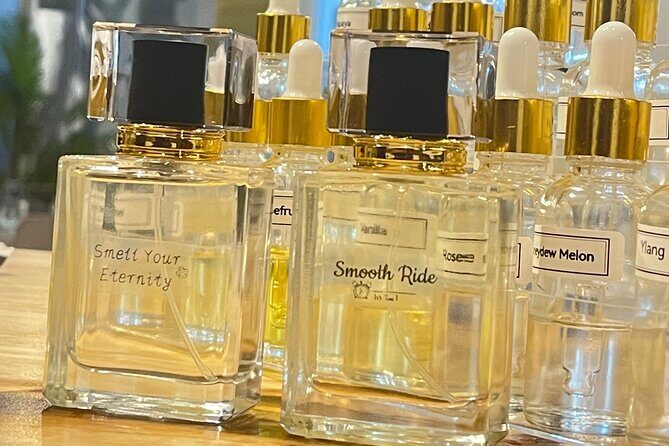 Chicago Perfume Making Classes on Magnificent Mile - Key Points