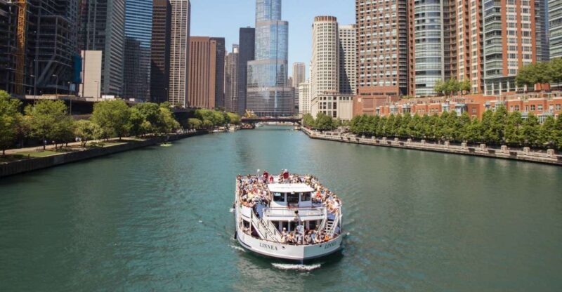 Chicago River: 1.5-Hour Guided Architecture Cruise - Starting Point and Check-In