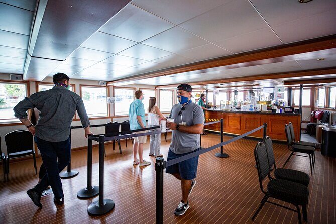 Chicago River 45-Minute Architecture Tour from Magnificent Mile - FAQs