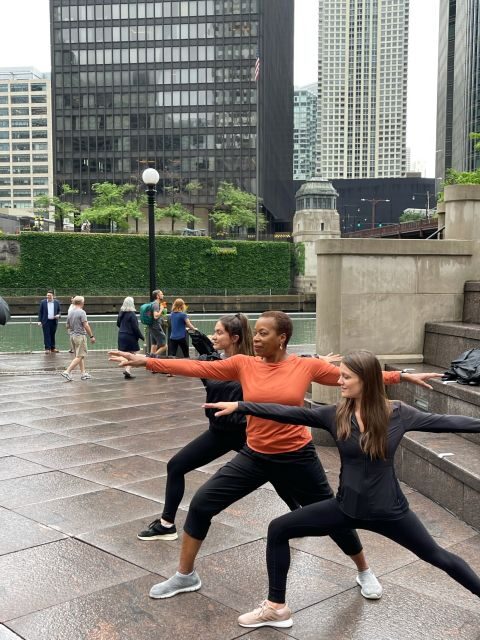 Chicago River Yoga Walk - How It Compares to Other Chicago Experiences