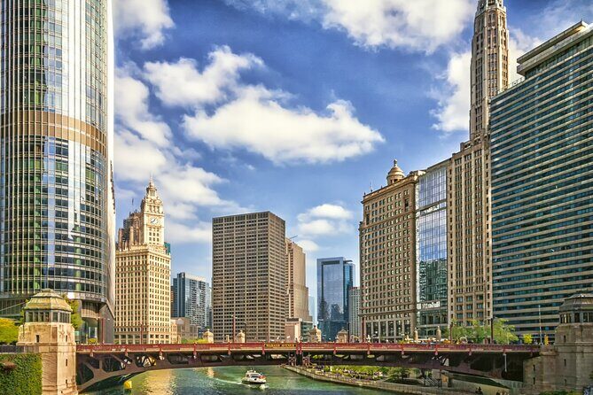 Chicago Riverwalk & Millennium Park Self-Guided Audio Tour Bundle - FAQs