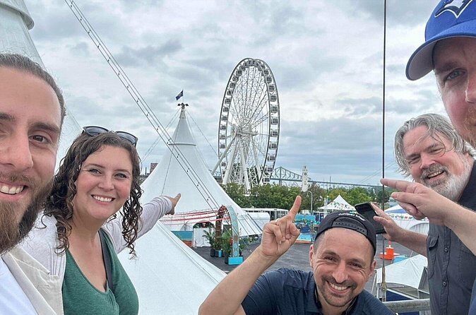 Chicago Scavenger Hunt Adventure Tour Private - Who Will Enjoy This the Most?