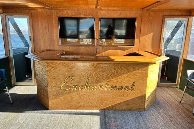 Chicago Skyline Tiki Chic Party Cruise on Lake Michigan - FAQs