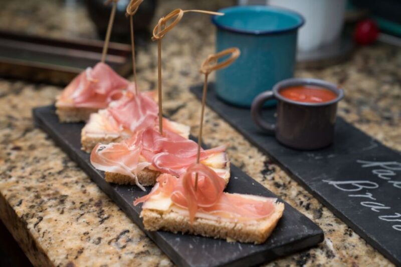 Chicago: Tapas & Flamenco Dinner in Ukrainian Village - Who Will Love This?