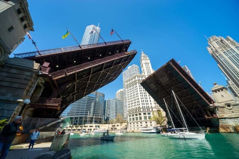Chicago Walking Tour with Historic Sites & Boat Cruise - FAQs