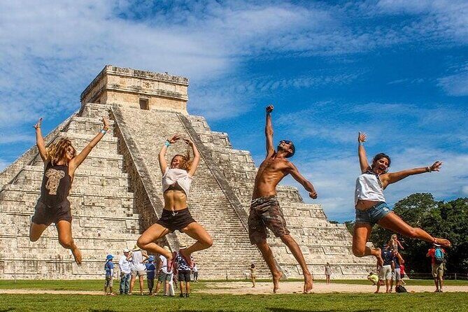 Chichen Itza, 2 cenotes Ik Kil and Hubiku, visit to Valladolid - Key Points