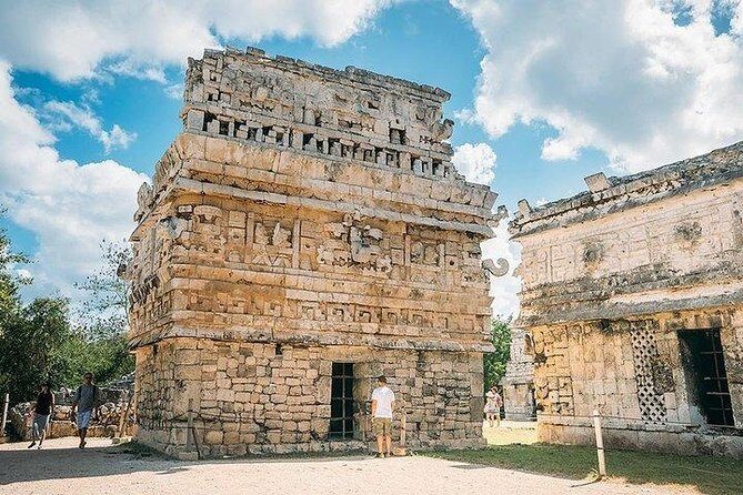 Chichen Itza + 2 cenotes & Valladolid - The Best Tour from Cancún - What’s Included and What’s Not