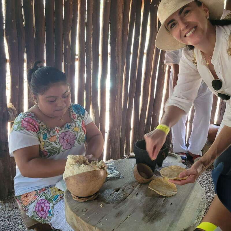 Chichen Itza, Cenote & Izamal magical town - Swimming in Cenote Tsukan