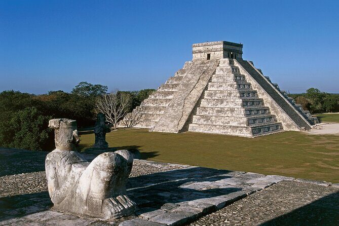 Chichen Itza Classic Tour and Cenote Saamal Departures from Tulum - Stop 3: Strolling Through Valladolid
