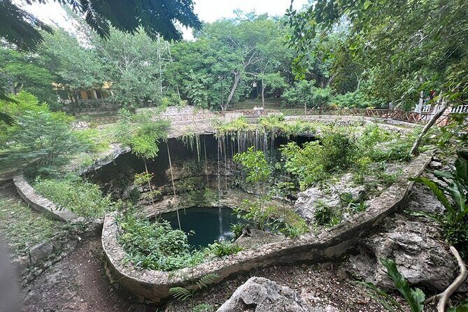 Chichen itza & Valladolid tour from Playa del carmen - First Stop: Chichen Itza