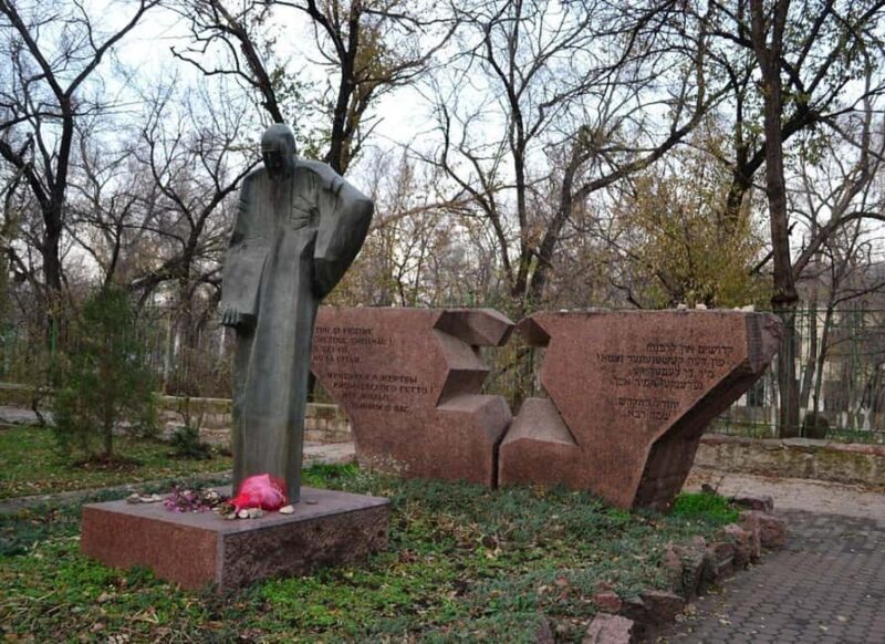 Chiinu: Jewish Heritage Private Tour - Discovering Chiinu’s Jewish Heritage: An Honest Look at the Private Tour