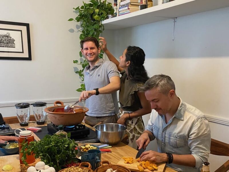 Chile en Nogada: Mexico's Decadent Independence Day Dish - Key Points