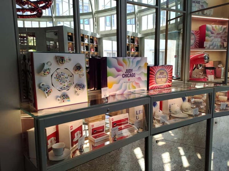 Chill coffee or meal break at illy Caffè in St.Mark's Square - Final Thoughts