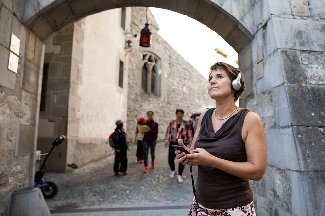 Chillon Castle Entrance Ticket in Montreux - Visitor Flow and Navigation: How Easy Is It to Follow?