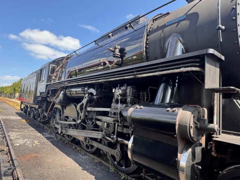 Chinnor: Chiltern Hills Steam Train Ride - A Scenic Ride in South East England
