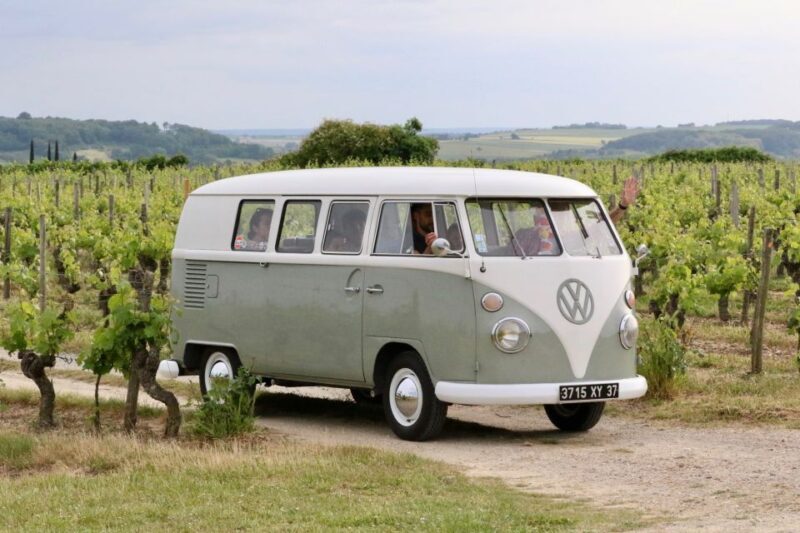 Chinon Vintage Tour: Tour the town in a Combi VW - Exploring the Chinon Vintage Tour in Detail