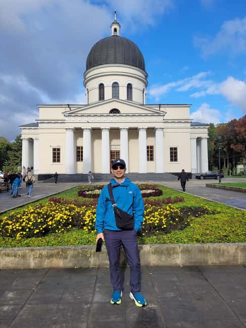 Chisinau: City Tour and Milesti Mici Winery with Tasting - A Closer Look at the Tour Itself