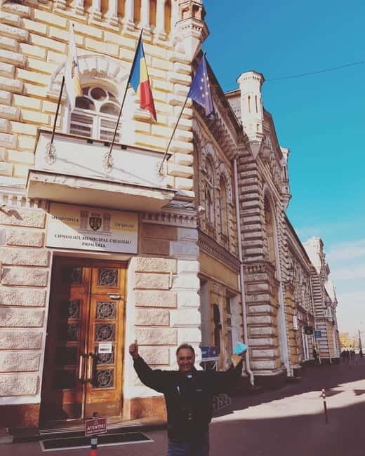 Chisinau: Discover City Highlights with a Walking Tour - Key Points