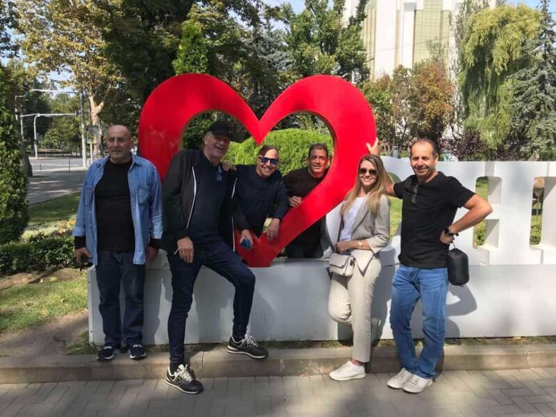 Chisinau: Walking City Tour - Exploring Chisinau on Foot: What to Expect