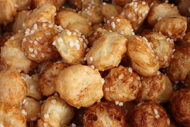 Chocolate and Pastry Walking Tour in Montmartre, Paris - How the Tour Works Logistically