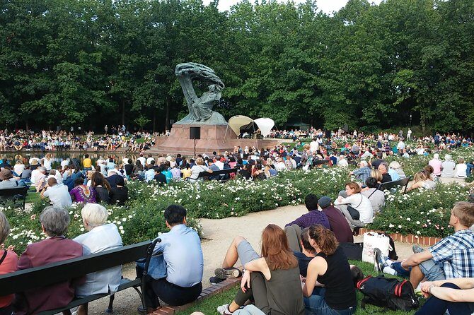 Chopins Warsaw - City tour in the footsteps of Frédéric Chopin - Chopins Warsaw - City tour in the footsteps of Frédéric Chopin