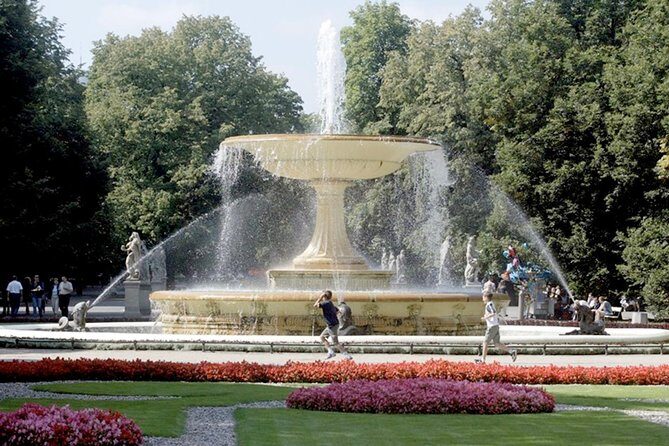 Chopins Warsaw - City tour in the footsteps of Frédéric Chopin - Starting Point and Tour Highlights