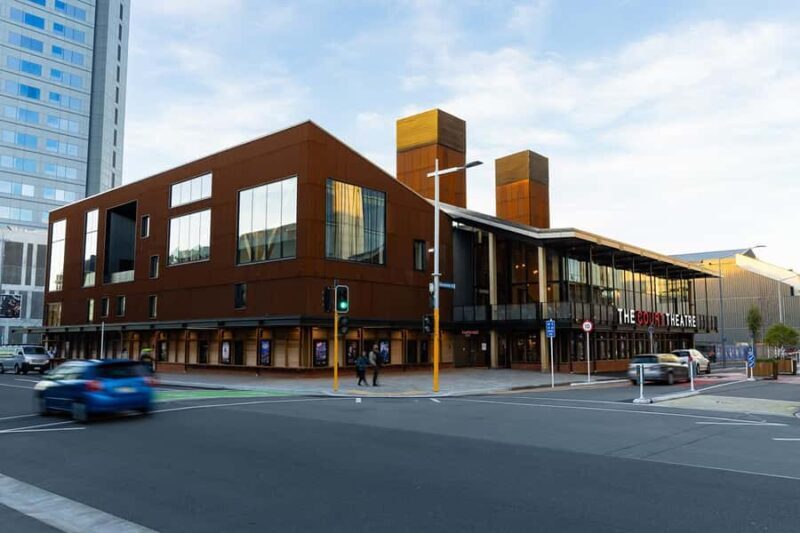 Christchurch: Heritage & Arts Walking Tour - What the Tour Offers in Detail