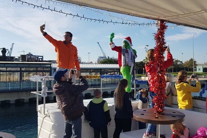 Christmas Boat Experience in Valencia - What to Expect from the Christmas Boat Experience in Valencia