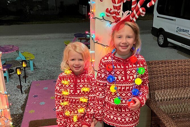 Christmas Carol Trolley Holiday Music & Lights Tour in Sarasota - FAQ