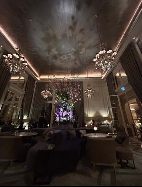 Christmas Fashion Bar Hop in Paris - Key Points