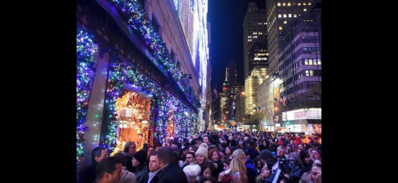 Christmas in New York: Skip-the-Line Holiday Lights Tour - A Look at the Tour Experience