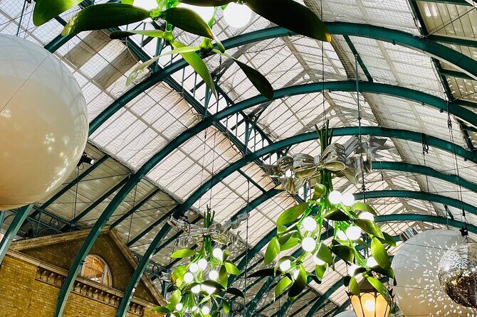 Christmas Lights and Markets Guided Walking Tour with Mulled Wine - Who Should Consider This Tour?