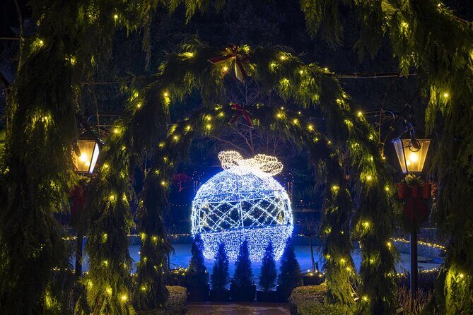 Christmas Lights Tour Butchart Gardens & City Tour in Victoria BC - Key Points