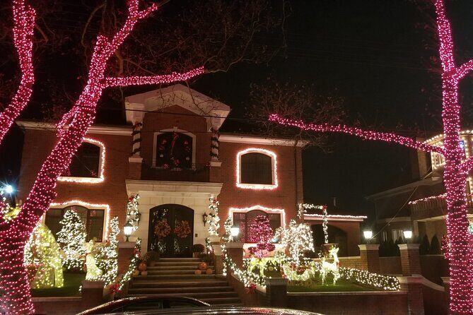 Christmas Lights Tour of Dyker Heights Brooklyn - FAQs