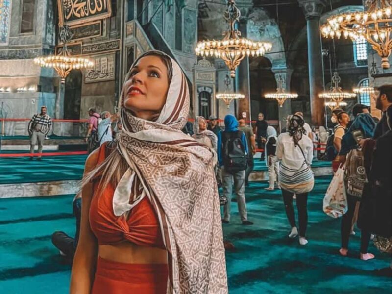 Christmas Magic in Istanbul Private Photo Shoot Experience - Key Points