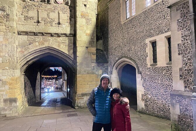 Christmas Mulled Wine Walk of Winchester - Key Points