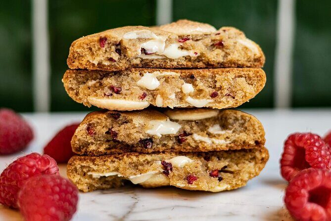 Christmas Walking Tour in Amsterdam - Who Is This Tour Best For?