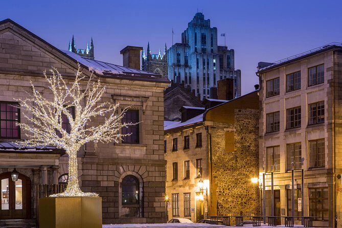Christmas Walking Tour in Old Montreal - Key Points
