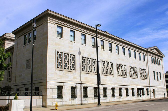 Cincinnati Scavenger Hunt Walking Tour and Game - FAQ