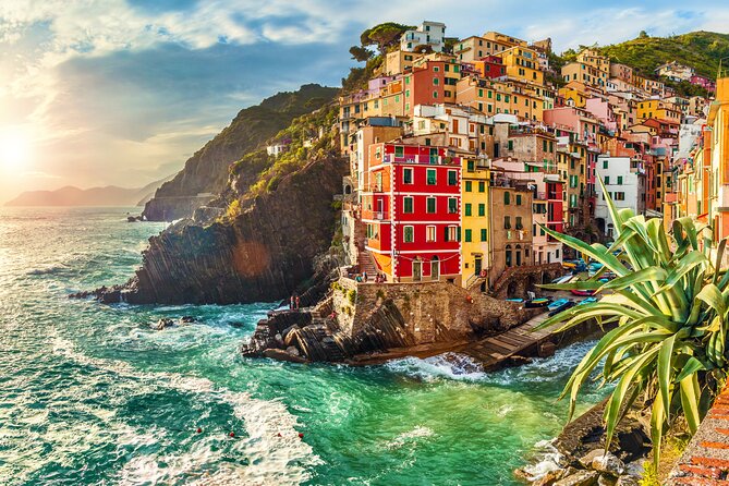 Cinque Terre and Pisa Tower Tour from Florence Semi Private - Understanding the Price: What $260 Actually Buys You