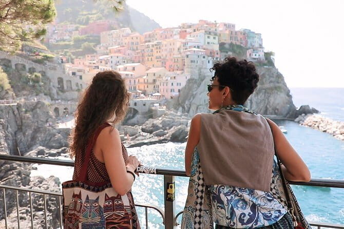Cinque Terre Full Day Discovery: Escorted Round Trip by Bus from Florence - Key Points