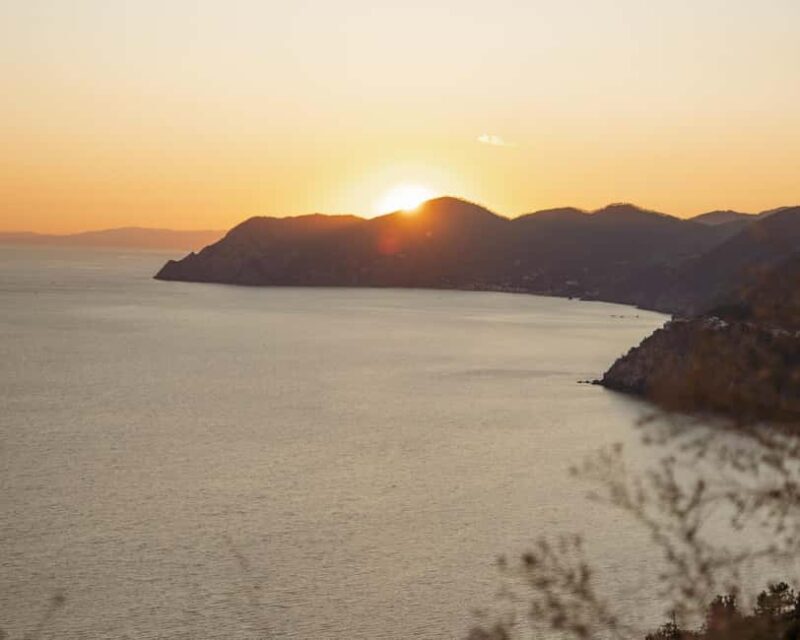 Cinque Terre: Panoramic Walk with Wine Tasting and Light Lunch - The Sum Up