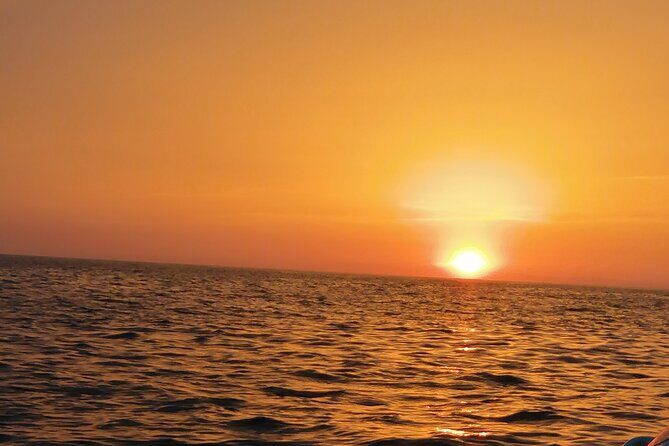 Cinque Terre private boat tour - Setting the Scene: What to Expect on the Tour