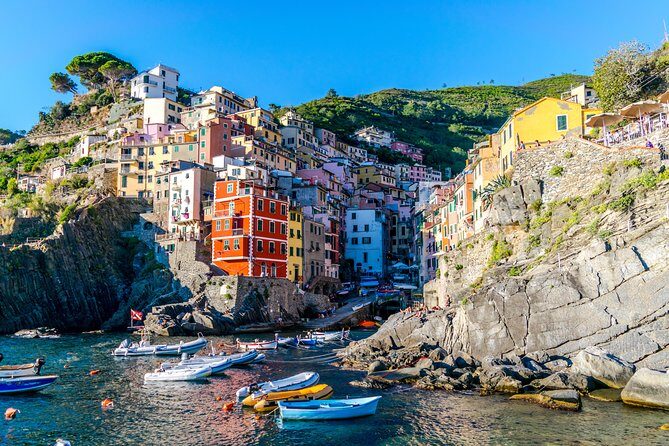 Cinque Terre tour with limoncino tasting from La Spezia Port - Transportation and Group Size